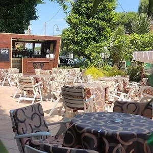 https://hotel-adele.emilia-romagnahotels.net
