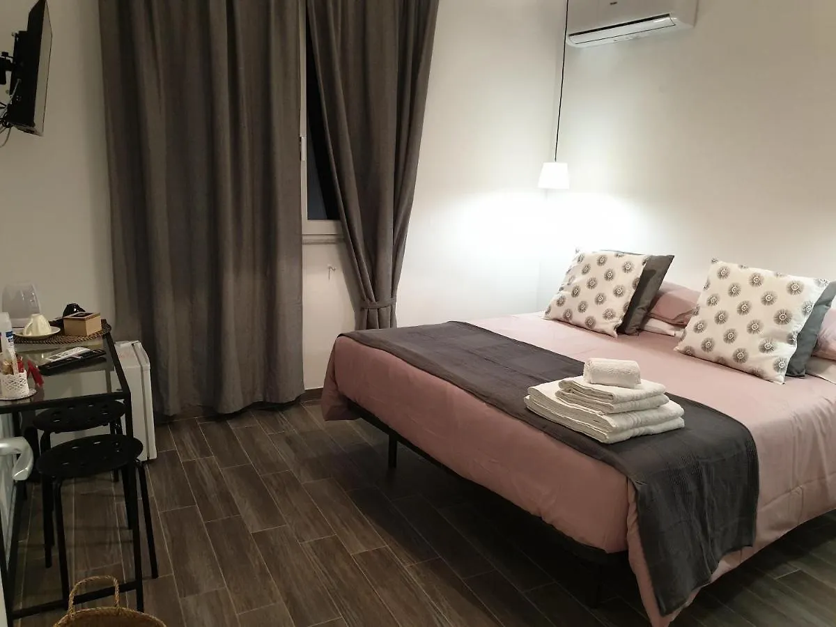 Guest house Residenza Tarzana Hotel Palermo Italy